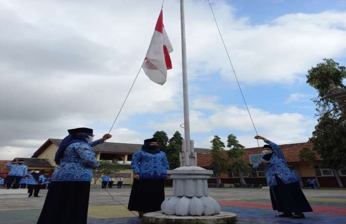 Upacara HUT ke-76 Kemerdekaan RI